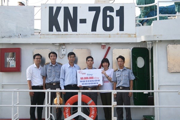 ດຳເນີນການເຄື່ອນໄຫວສົ່ງຂໍ້່ຄວາມທາງໂທລະສັບມືຖື “ຫົວໃຈນັບລ້ານເພື່ອປະເທດຊາດ”